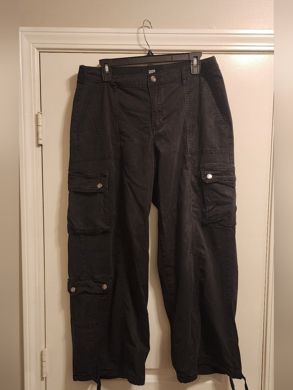 NYC Madden Womens Black Cargo Pants with Utility Pockets Sz L